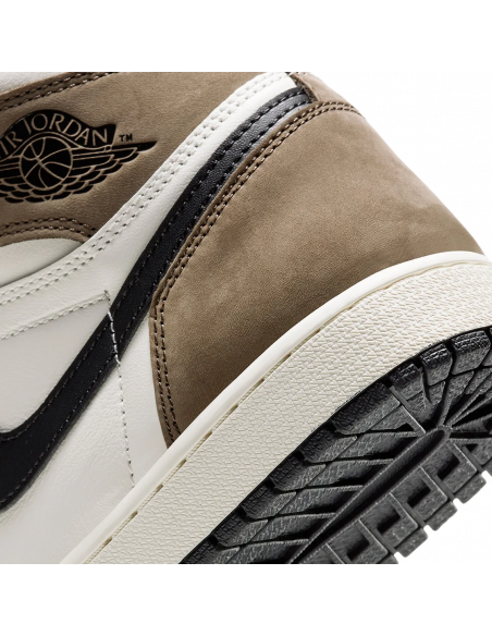 Jordan 1 Retro High Dark Mocha